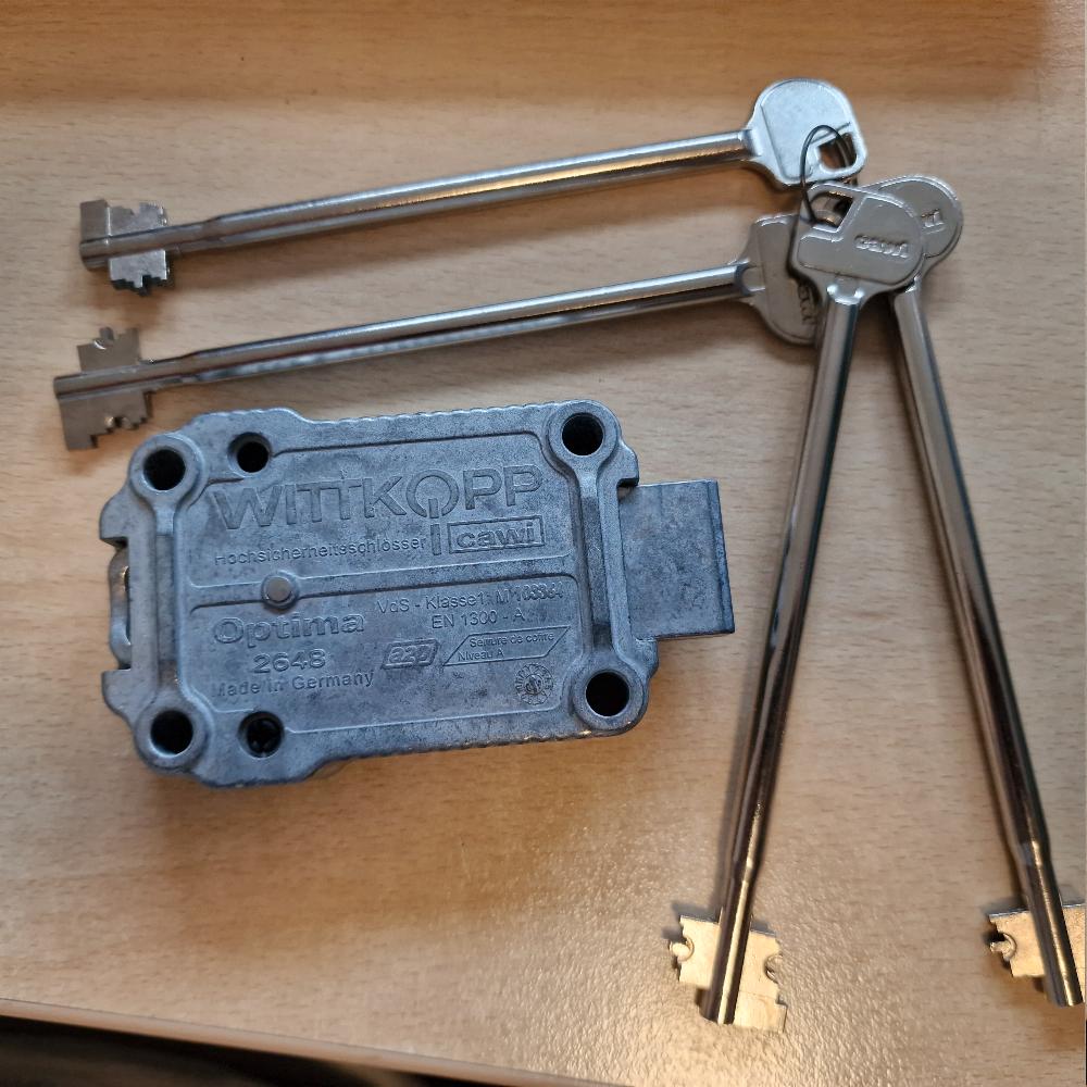 LETZTE CHANCE Doppelbartschloß Cawi Optima 2648 Klasse 1, 4 Schlüssel 145mm