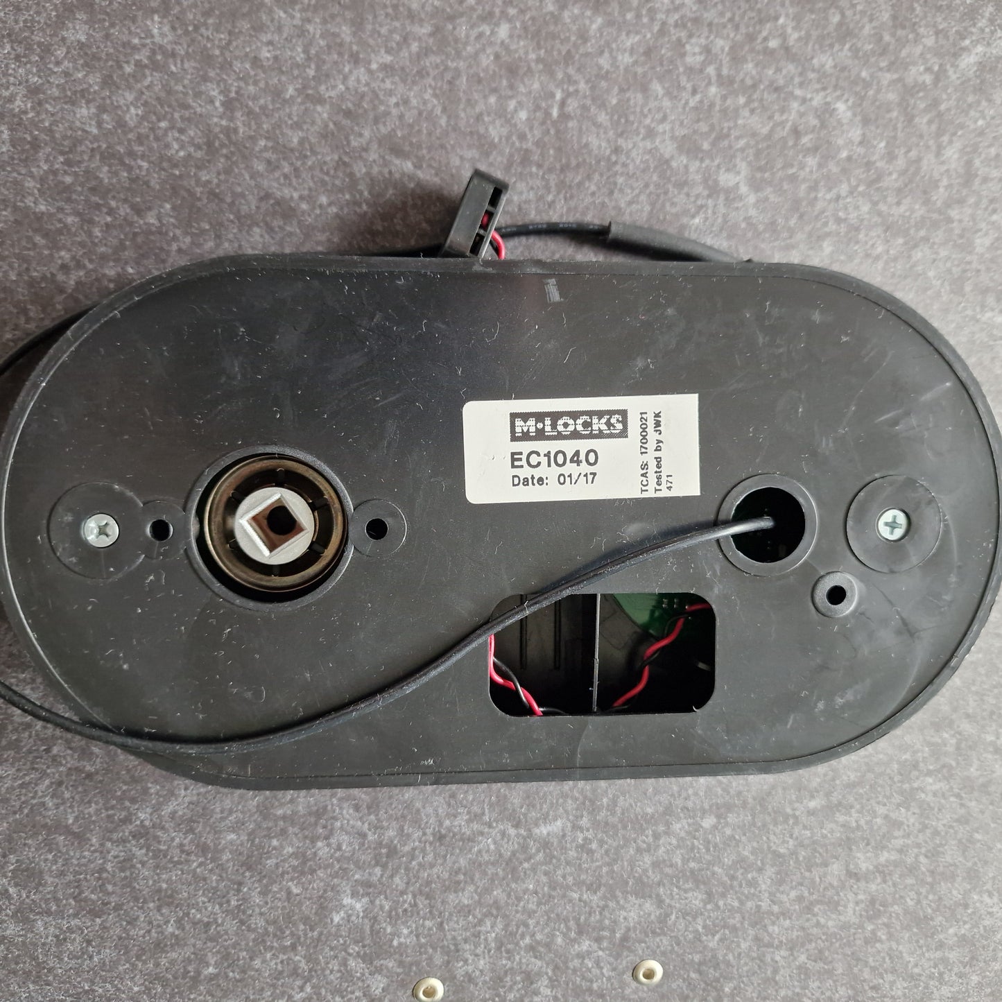 EC1040 von hinten