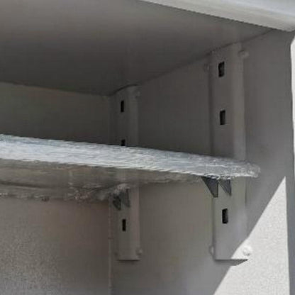 Waffenschrank ein Regalboden bei Bauhöhe 1300mm